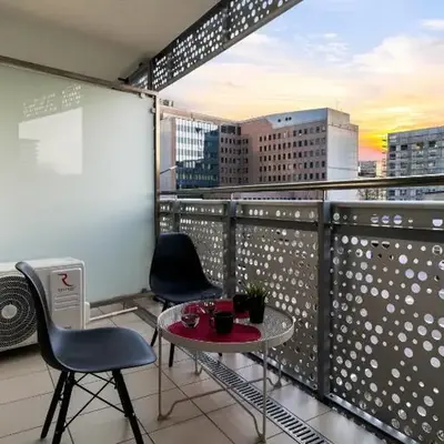 Apartment Oxygen by Your Freedom
