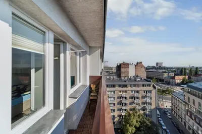 Balkon lub taras w obiekcie MokoApart Warszawa Centrum