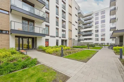Budynek, w którym mieści się apartament