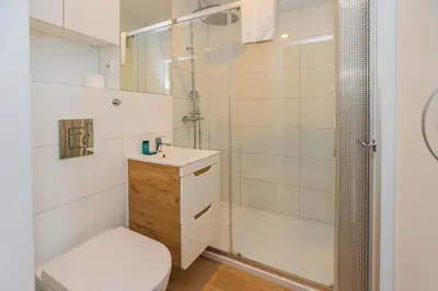Łazienka w obiekcie ShortStayPoland Żelazna B162
