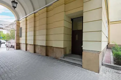 Fasada lub wejście do obiektu City Centre Deluxe Apartment by BookingHost
