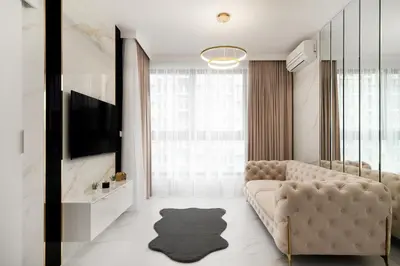 Telewizja i/lub zestaw kina domowego w obiekcie Urban Apartaments - Great Location - City Center - Grzybowska 37