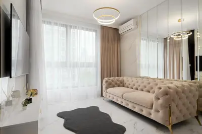 Telewizja i/lub zestaw kina domowego w obiekcie Urban Apartaments - Great Location - City Center - Grzybowska 37