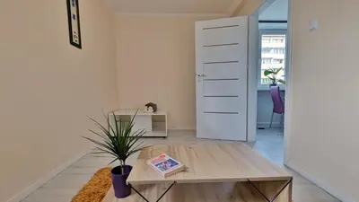 Plan piętra w obiekcie Sunny 3-room Appartement, Near National Stadium