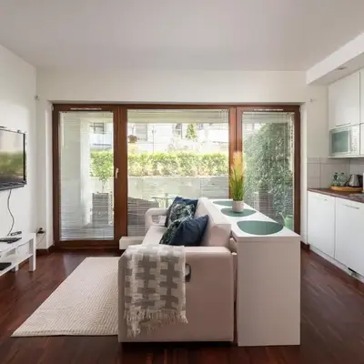 Las Kabacki Comfy Apartment by BookingHost