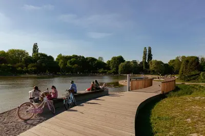 Plan piętra w obiekcie Batorego Grey - Stacja Metra 300m