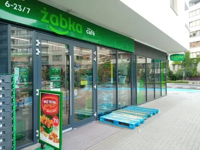 Basen w obiekcie Airport Apartament Bokserska lub w pobliżu