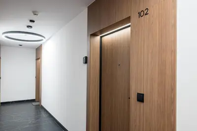 Plan piętra w obiekcie Grzybowska City View Apartments by BookingHost