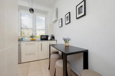 Kuchnia lub aneks kuchenny w obiekcie Beautiful & Modern Apartment near the City Center by Noclegi Renters