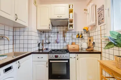 Kuchnia lub aneks kuchenny w obiekcie Jasmine Apartment Dolny Mokotow