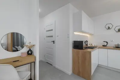 Kuchnia lub aneks kuchenny w obiekcie Reymonta 23 B - 5 min Metro - 15 min Centrum - 10 min CMKP