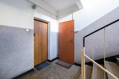 Plan piętra w obiekcie Ochota Comfort Apartment by BookingHost