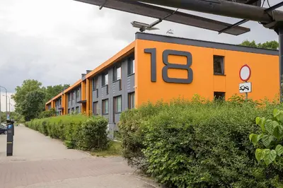 Budynek, w którym mieści się apartament