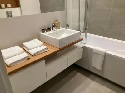 Łazienka w obiekcie Gieldowa 4 business stock