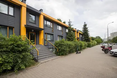 Budynek, w którym mieści się apartament
