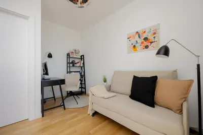 Część wypoczynkowa w obiekcie Luxury Three Bedroom Apartment with Parking & Balcony in Mokotów by Renters Prestige