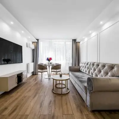 Warsaw Centrum Apartment - Workspace