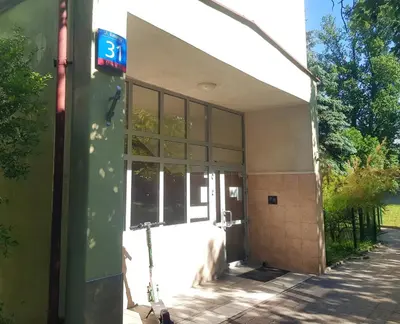 Budynek, w którym mieści się apartament