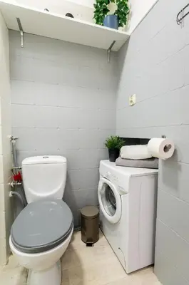 Łazienka w obiekcie Cinnamon Apartment Metro Swietokrzyska