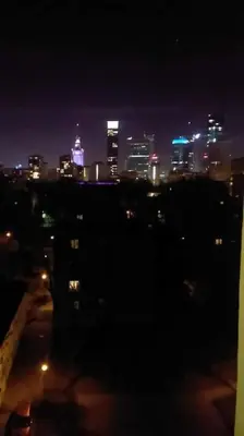 Widok na miasto Warszawa z tego apartamentu