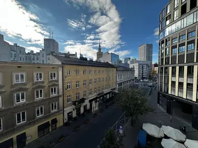 Widok na miasto Warszawa z tego apartamentu