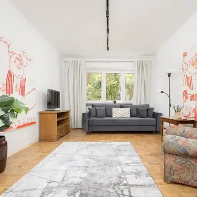 Przytulny i Tradycyjny Apartament na Parterze w Centrum Warszawy by Noclegi Renters