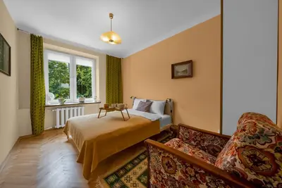 Łóżko lub łóżka w pokoju w obiekcie 70m2 Warsaw Wola Apartment - Top Location, 2 Bedrooms, 1st Floor - by Rentujemy