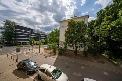 Budynek, w którym mieści się apartament