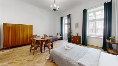 Łóżko lub łóżka w pokoju w obiekcie Vintage Tenement House