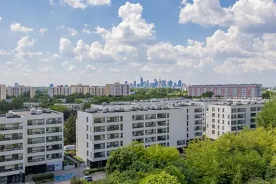 Widok na miasto Warszawa z tego apartamentu