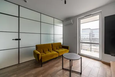 Część wypoczynkowa w obiekcie Nowy Komfortowy Apartament Warszawa Wiktoryn 6A, TV Smart, 72