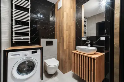 Łazienka w obiekcie Nowy Komfortowy Apartament Warszawa Wiktoryn 6A, TV Smart, 72