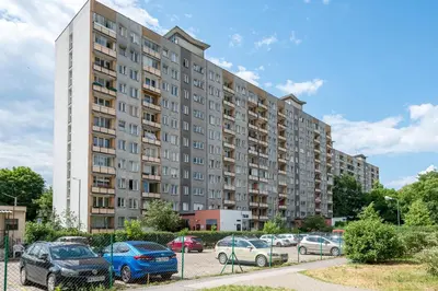 Budynek, w którym mieści się apartament