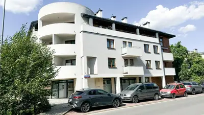 Budynek, w którym mieści się apartament