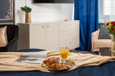 Plan piętra w obiekcie Stunning 2-BR Apartament Palace in the window, air-conditioning 500m to Central Station