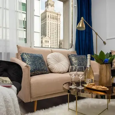 Stunning 2-BR Apartament Palace in the window