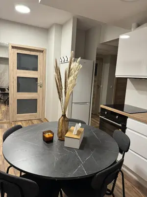 Kuchnia lub aneks kuchenny w obiekcie A3 - Queen Double Room - Warsaw City Haven - Shared Bathrooms - self check-in