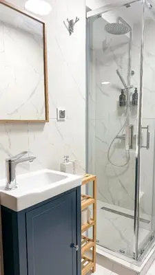 Łazienka w obiekcie A3 - Queen Double Room - Warsaw City Haven - Shared Bathrooms - self check-in