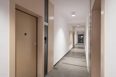 Plan piętra w obiekcie Royal Wilanów Deluxe Apartment by BookingHost