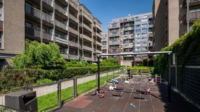 Budynek, w którym mieści się apartament