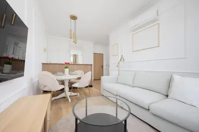 Część wypoczynkowa w obiekcie Nowoczesne Apartamenty z Balkonem Kolejowa NU Warszawa Wola by Noclegi Renters