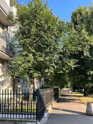 Budynek, w którym mieści się apartament