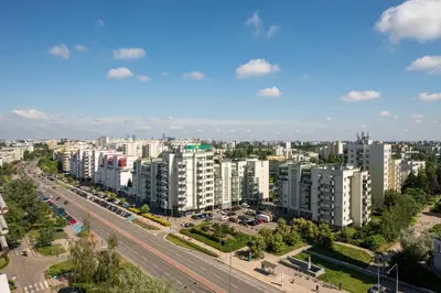 Widok na miasto Warszawa z tego apartamentu