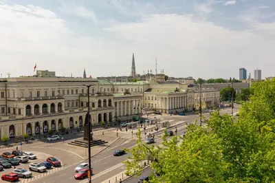 Widok na miasto Warszawa z tego apartamentu