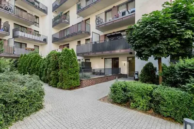Budynek, w którym mieści się apartament