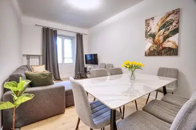 Telewizja i/lub zestaw kina domowego w obiekcie Warsaw Premium Apartments Boczna