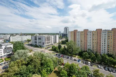 Widok na miasto Warszawa z tego apartamentu