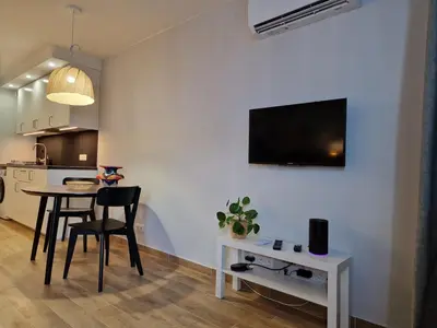 Telewizja i/lub zestaw kina domowego w obiekcie Bubble's apartment