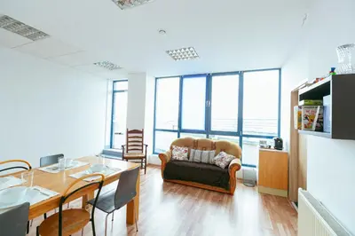 Część wypoczynkowa w obiekcie Hostel Metro Kabaty