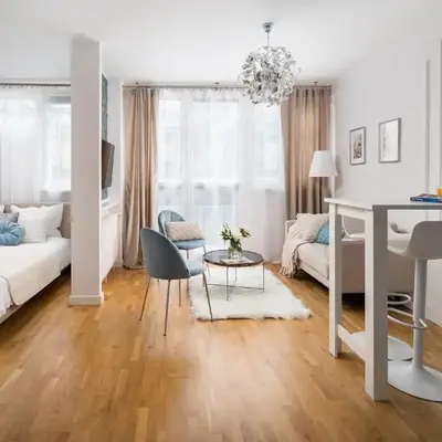 Charming 2x 1-BR studios 950 m from Central Station